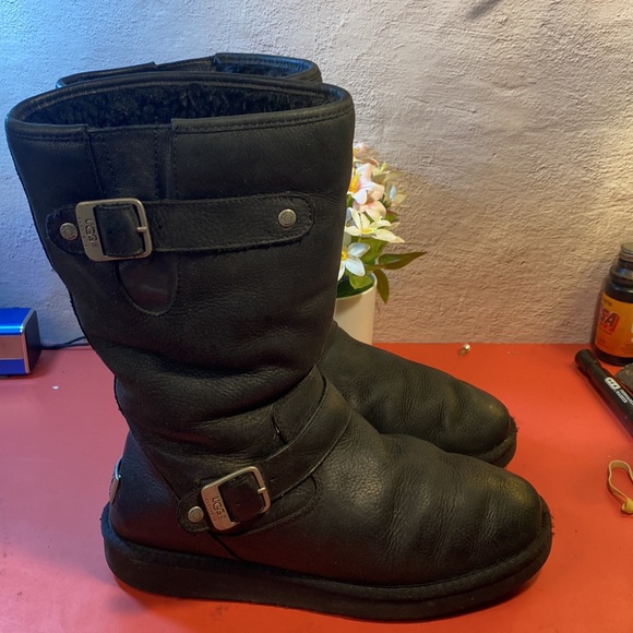 Wos Ugg boots SZ 9 - Picture 2 of 7